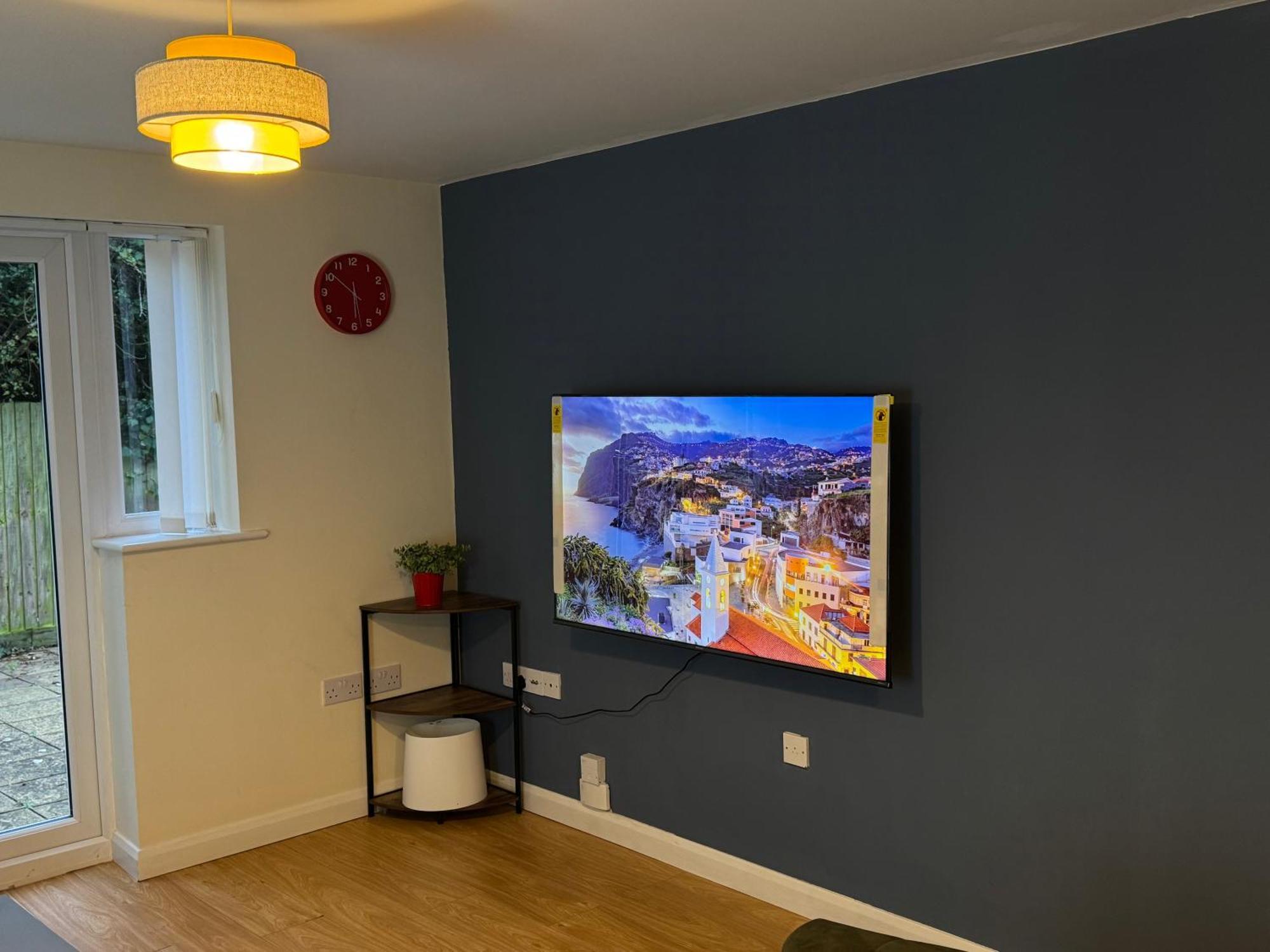 The Vogue Stay, 3 Bedrooms, 2 Bathrooms, Ideal For Jr & Oxford Hospitals, Free Carpark, Conveniently Located For Ring Road Access, 2 Miles From Oxford City Centre Easy Car & Bus Route Exterior foto