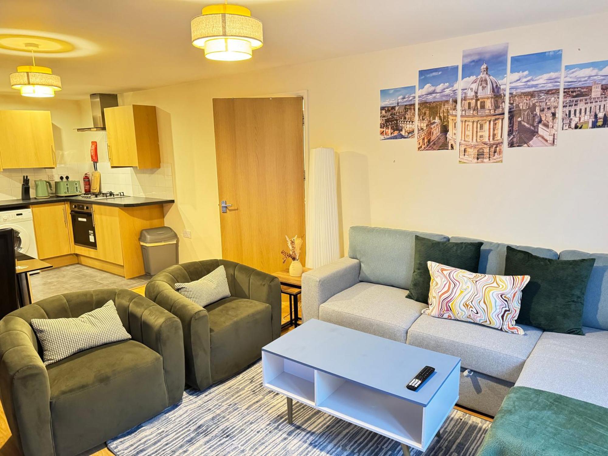 The Vogue Stay, 3 Bedrooms, 2 Bathrooms, Ideal For Jr & Oxford Hospitals, Free Carpark, Conveniently Located For Ring Road Access, 2 Miles From Oxford City Centre Easy Car & Bus Route Exterior foto