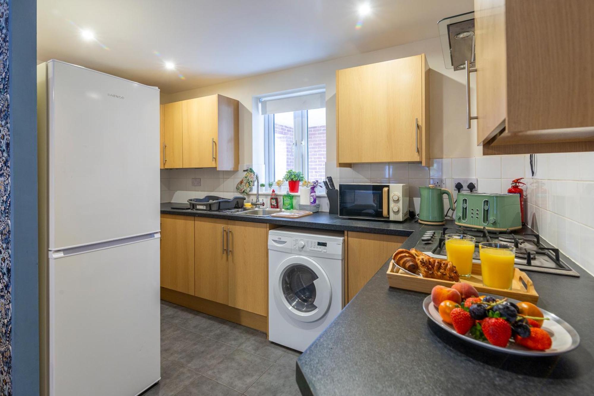 The Vogue Stay, 3 Bedrooms, 2 Bathrooms, Ideal For Jr & Oxford Hospitals, Free Carpark, Conveniently Located For Ring Road Access, 2 Miles From Oxford City Centre Easy Car & Bus Route Exterior foto